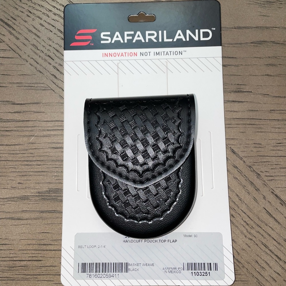 SAFARILAND Handcuff pouch, top flap hidden snap